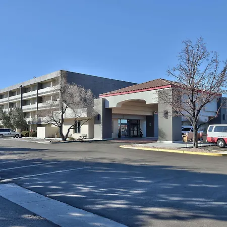 Ramada By Wyndham Albuquerque Midtown Hotel
